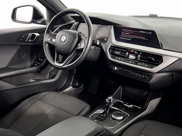 BMW 1 серии III (F40) с пробегом 2020 года, цена 2 100 000 рублей, 130000 км, хэтчбек, Автокод Объявления