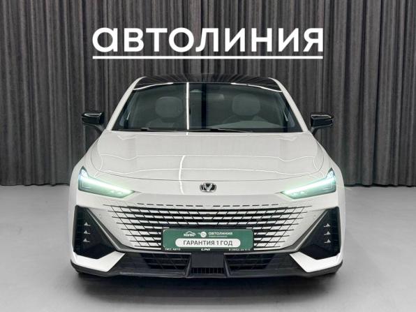 Changan UNI-V I с пробегом 2023 года, цена 2 390 000 рублей, 22700 км, лифтбек, Автокод Объявления