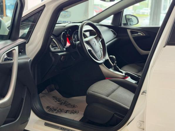 Opel Astra J с пробегом 2011 года, цена 699 000 рублей, 158073 км, универсал, Автокод Объявления