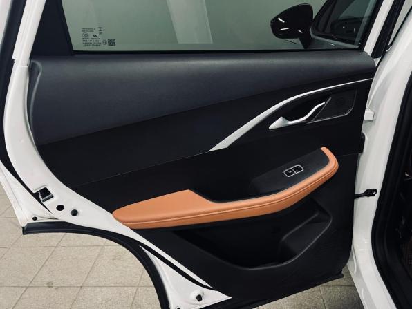 Omoda C5 I с пробегом 2023 года, цена 1 550 000 рублей, 41363 км, внедорожник, Автокод Объявления