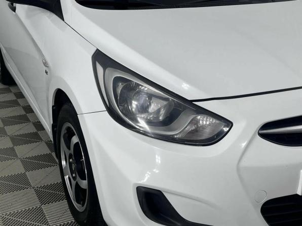 Hyundai Solaris I с пробегом 2013 года, цена 670 000 рублей, 226000 км, хэтчбек, Автокод Объявления