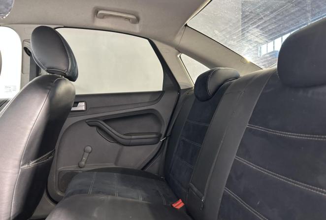 Ford Focus II с пробегом 2007 года, цена 505 000 рублей, 302844 км, седан, Автокод Объявления