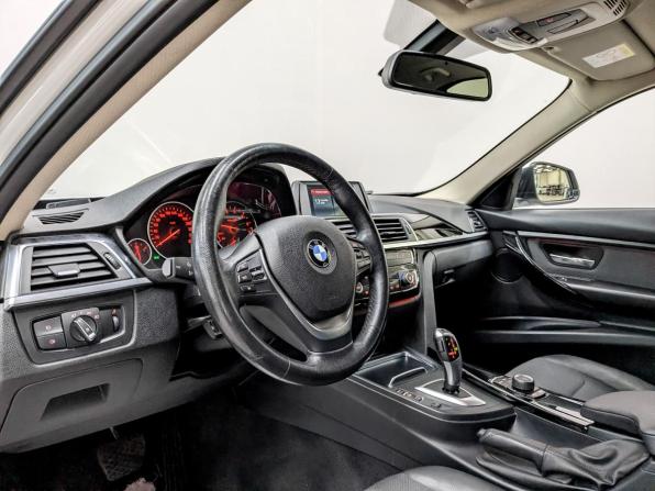 BMW 3 серии VI (F3x) Рестайлинг с пробегом 2017 года, цена 2 000 000 рублей, 95200 км, седан, Автокод Объявления