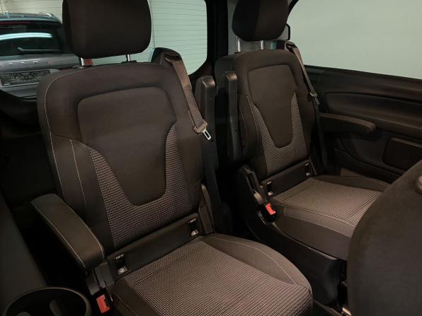Mercedes-Benz V-Класс III (W447) Рестайлинг с пробегом 2020 года, цена 4 700 000 рублей, 92523 км, минивэн, Автокод Объявления
