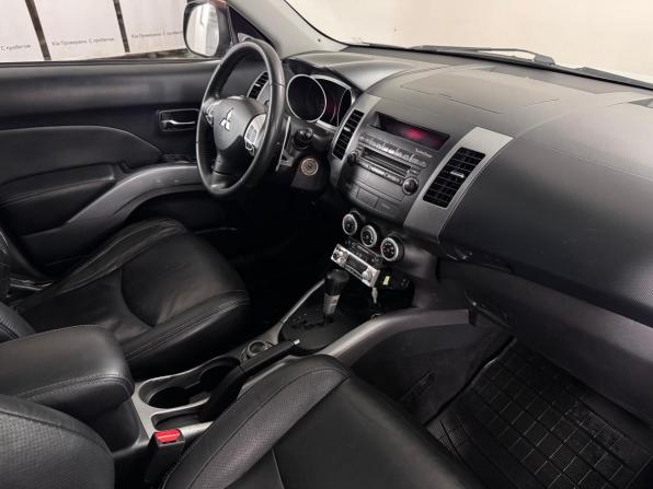 Mitsubishi Outlander II с пробегом 2007 года, цена 1 120 000 рублей, 301900 км, внедорожник, Автокод Объявления