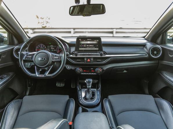 Kia Cerato IV с пробегом 2021 года, цена 2 198 000 рублей, 65634 км, седан, Автокод Объявления