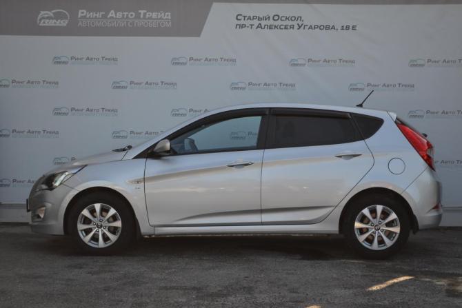 Hyundai Solaris I Рестайлинг с пробегом 2014 года, цена 990 000 рублей, 139750 км, хэтчбек, Автокод Объявления