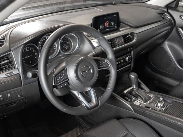 Mazda 6 III (GJ) Рестайлинг с пробегом 2017 года, цена 1 785 000 рублей, 155220 км, седан, Автокод Объявления