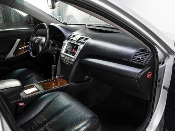 Toyota Camry VI (XV40) Рестайлинг с пробегом 2011 года, цена 1 299 000 рублей, 169479 км, седан, Автокод Объявления