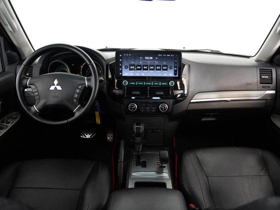 Mitsubishi Pajero IV Рестайлинг 1 Санкт-Петербург  - изображение 9