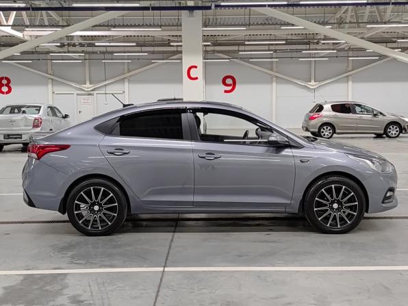 Hyundai Solaris II с пробегом 2018 года, цена 1 050 000 рублей, 177349 км, седан, Автокод Объявления