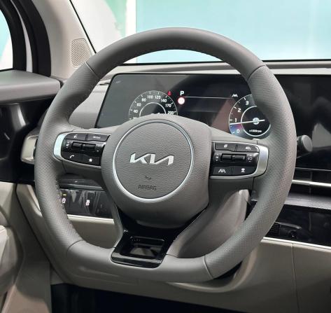 Kia Sportage V с пробегом 2026 года, цена 3 750 000 рублей, 43 км, внедорожник, Автокод Объявления