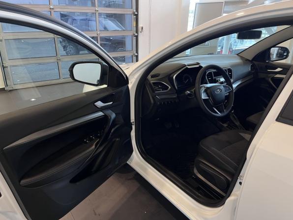 Lada (ВАЗ) Vesta I Рестайлинг (NG) с пробегом 2024 года, цена 1 592 000 рублей, 12498 км, седан, Автокод Объявления