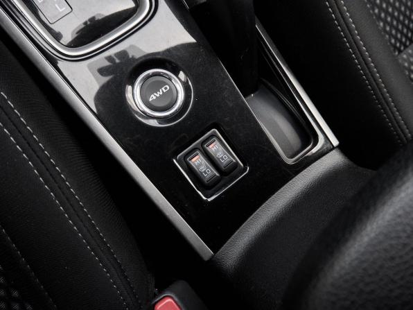 Mitsubishi Outlander III Рестайлинг 2 с пробегом 2018 года, цена 1 878 000 рублей, 177698 км, внедорожник, Автокод Объявления