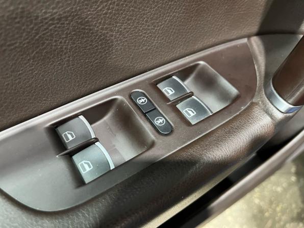Volkswagen Touareg II Рестайлинг с пробегом 2016 года, цена 2 440 000 рублей, 207520 км, внедорожник, Автокод Объявления
