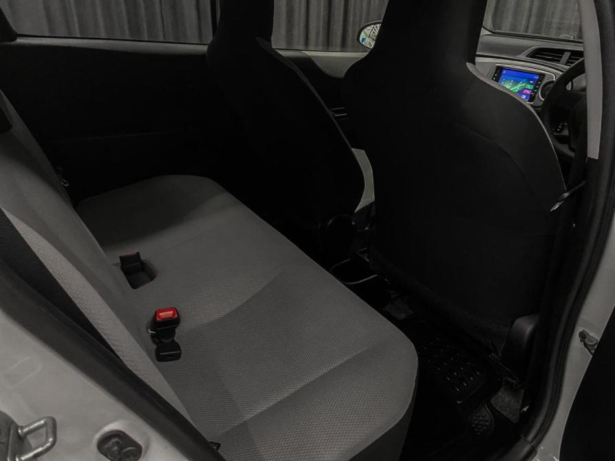 Toyota Vitz III (XP130) Красноярск  - изображение 14