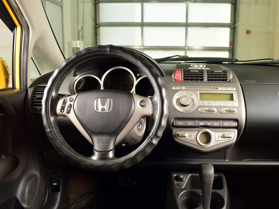 Honda Jazz I Рестайлинг Кемерово  - изображение 7