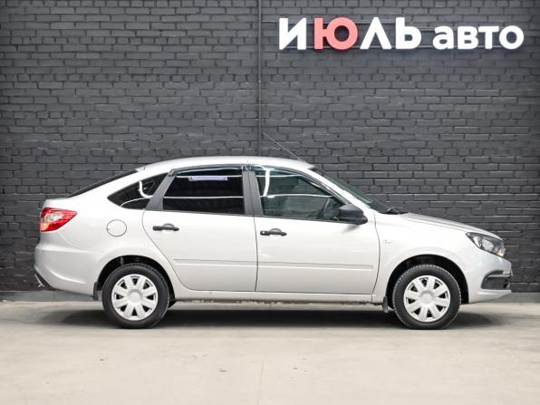 Lada (ВАЗ) Granta I Рестайлинг с пробегом 2021 года, цена 660 000 рублей, 141934 км, хэтчбек, Автокод Объявления