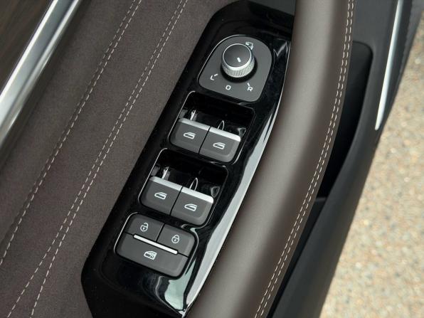 Geely Monjaro I Рестайлинг 2 с пробегом 2026 года, цена 4 150 000 рублей, 25 км, внедорожник, Автокод Объявления