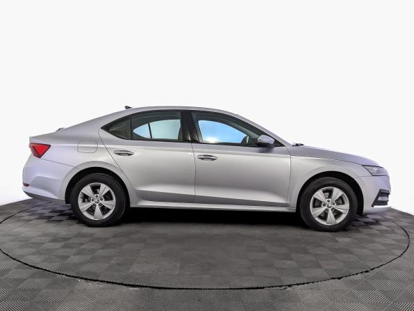 Skoda Octavia IV (A8) с пробегом 2021 года, цена 1 999 000 рублей, 145049 км, лифтбек, Автокод Объявления