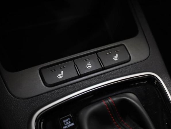 Kia Rio IV Рестайлинг с пробегом 2021 года, цена 1 750 000 рублей, 96422 км, седан, Автокод Объявления