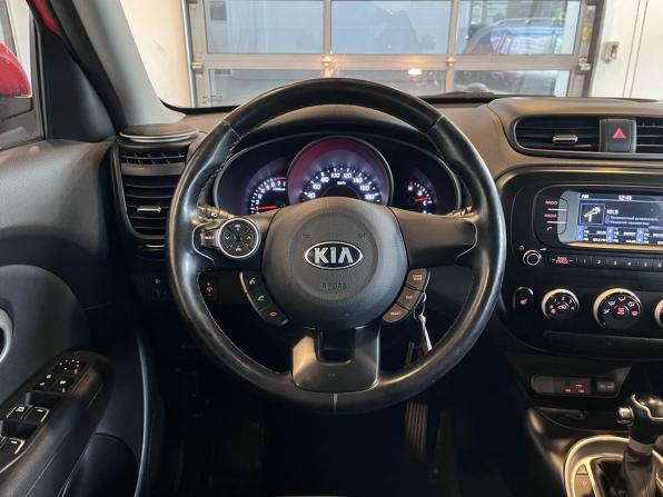 Kia Soul II Рестайлинг с пробегом 2018 года, цена 1 835 000 рублей, 76462 км, хэтчбек, Автокод Объявления