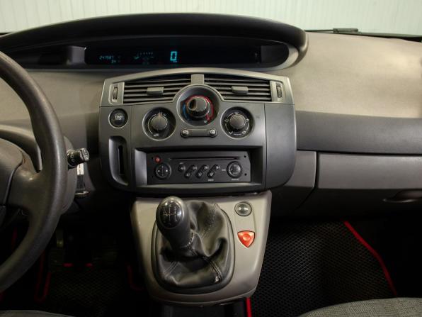 Renault Scenic II Рестайлинг с пробегом 2008 года, цена 490 000 рублей, 247587 км, компактвэн, Автокод Объявления