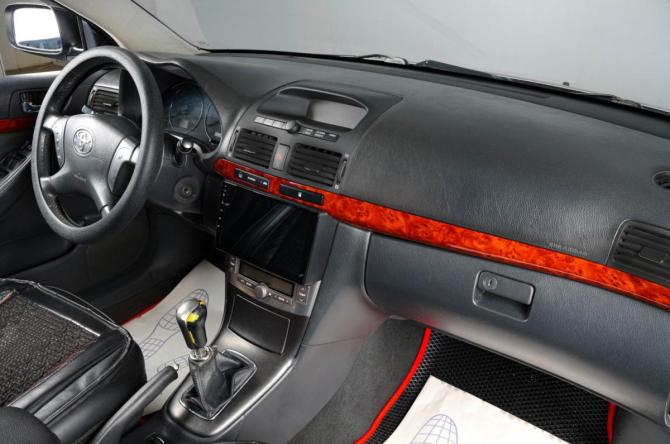 Toyota Avensis II с пробегом 2006 года, цена 799 000 рублей, 348000 км, седан, Автокод Объявления