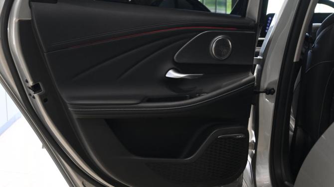 Chery Arrizo 8 с пробегом 2023 года, цена 2 295 000 рублей, 45441 км, седан, Автокод Объявления