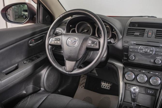 Mazda 6 II (GH) Рестайлинг с пробегом 2011 года, цена 1 049 000 рублей, 241000 км, седан, Автокод Объявления