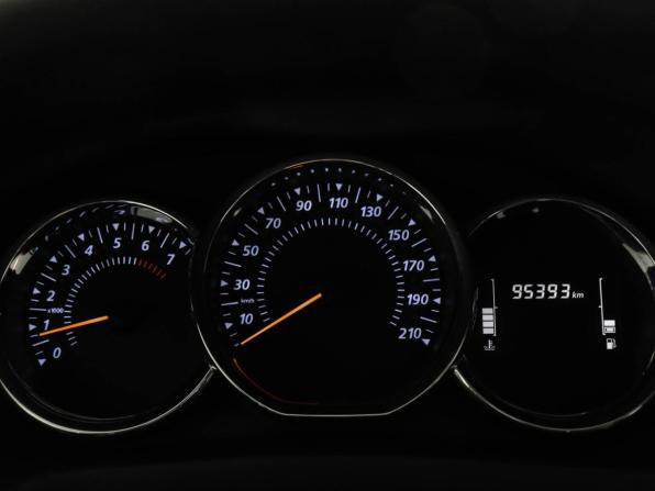 Renault Sandero II Рестайлинг с пробегом 2022 года, цена 1 040 000 рублей, 95362 км, хэтчбек, Автокод Объявления