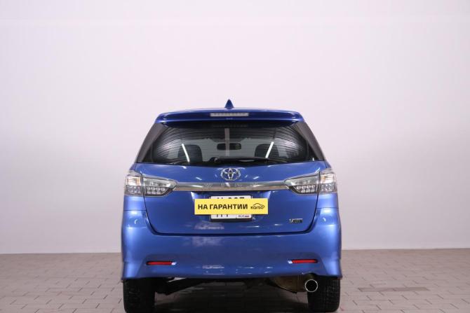 Toyota Wish II Рестайлинг с пробегом 2012 года, цена 1 519 000 рублей, 109360 км, минивэн, Автокод Объявления