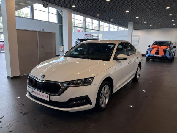 Skoda Octavia IV (A8) с пробегом 2021 года, цена 2 390 000 рублей, 103261 км, лифтбек, Автокод Объявления