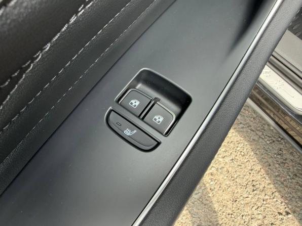 Hongqi HS5 I с пробегом 2024 года, цена 2 425 000 рублей, 50200 км, внедорожник, Автокод Объявления