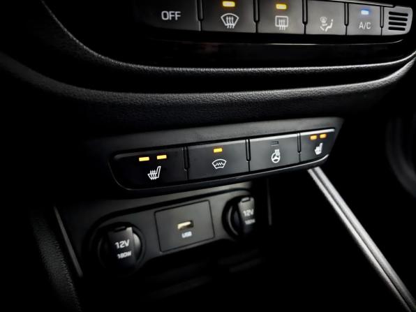 Hyundai Solaris II Рестайлинг с пробегом 2021 года, цена 1 595 000 рублей, 82735 км, седан, Автокод Объявления