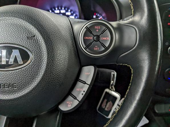 Kia Soul II с пробегом 2016 года, цена 1 050 000 рублей, 245854 км, хэтчбек, Автокод Объявления