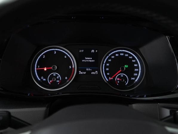 Volkswagen Caravelle T6 Рестайлинг с пробегом 2020 года, цена 4 198 999 рублей, 236747 км, минивэн, Автокод Объявления