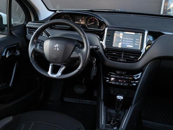 Peugeot 208 I с пробегом 2013 года, цена 840 000 рублей, 70556 км, хэтчбек, Автокод Объявления