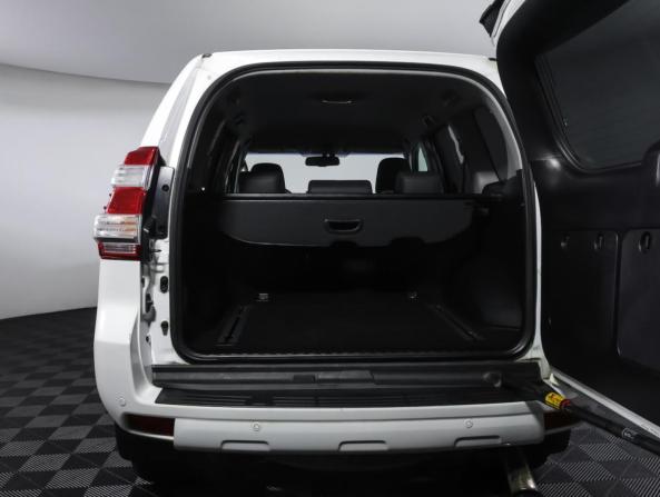 Toyota Land Cruiser Prado 150 Series Рестайлинг 1 с пробегом 2014 года, цена 3 990 000 рублей, 115658 км, внедорожник, Автокод Объявления