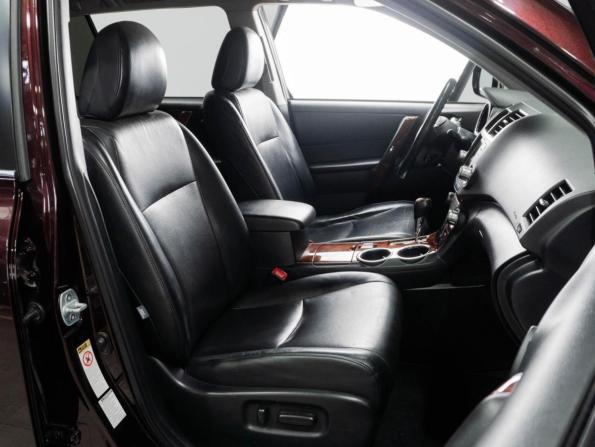 Toyota Highlander II (XU40) Рестайлинг с пробегом 2013 года, цена 2 250 000 рублей, 251008 км, внедорожник, Автокод Объявления