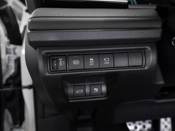 Toyota Camry IX (XV80) China Market с пробегом 2025 года, цена 4 130 000 рублей, 50 км, седан, Автокод Объявления