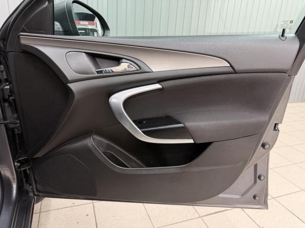 Opel Insignia I с пробегом 2010 года, цена 1 039 000 рублей, 217007 км, хэтчбек, Автокод Объявления