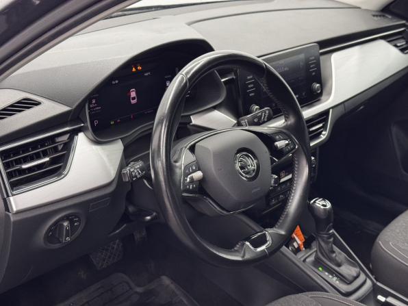 Skoda Rapid II с пробегом 2022 года, цена 1 710 000 рублей, 121457 км, лифтбек, Автокод Объявления