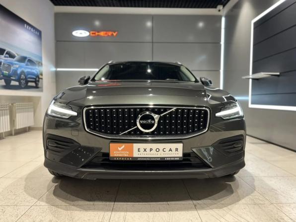 Volvo V60 Cross Country II с пробегом 2020 года, цена 3 300 000 рублей, 101000 км, универсал, Автокод Объявления
