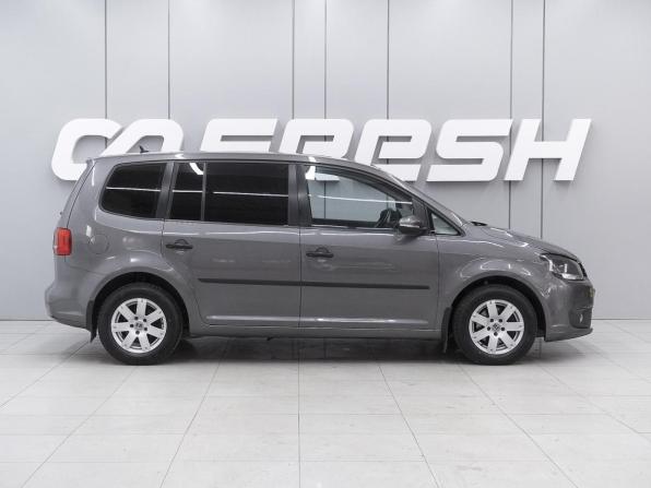 Volkswagen Touran I Рестайлинг 2 с пробегом 2011 года, цена 1 219 000 рублей, 140491 км, компактвэн, Автокод Объявления