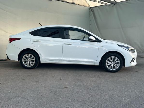 Hyundai Solaris II с пробегом 2019 года, цена 1 280 000 рублей, 137836 км, седан, Автокод Объявления