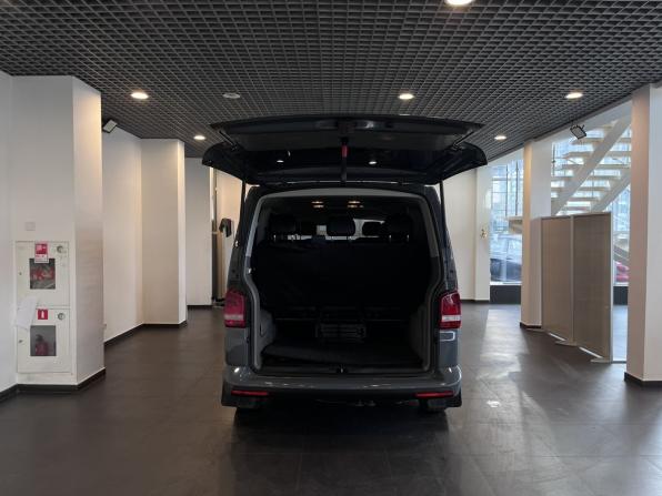 Volkswagen Caravelle T5 Рестайлинг с пробегом 2012 года, цена 2 180 000 рублей, 385217 км, минивэн, Автокод Объявления