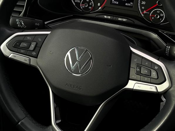 Volkswagen Polo VI с пробегом 2021 года, цена 1 896 200 рублей, 17958 км, лифтбек, Автокод Объявления