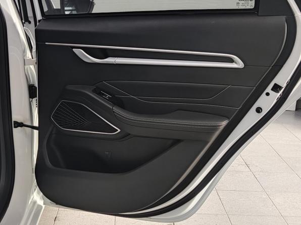 Geely Emgrand II с пробегом 2024 года, цена 2 000 000 рублей, 334 км, седан, Автокод Объявления