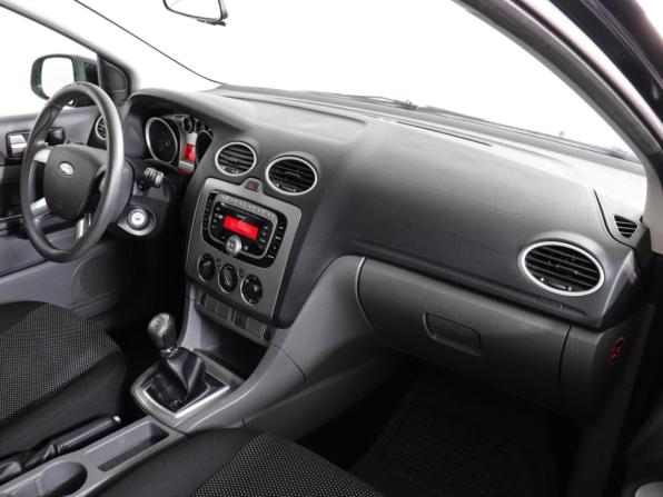 Ford Focus II Рестайлинг с пробегом 2010 года, цена 620 000 рублей, 169000 км, седан, Автокод Объявления